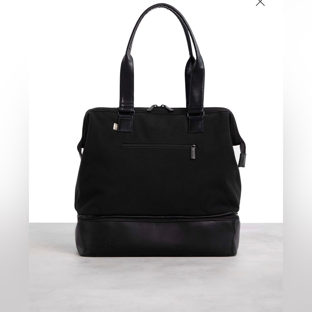 BRAND NEW Beis The Convertible Mini Weekender